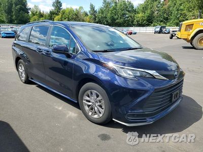 Czwarte zdjęcie samochodu z boku: 2022 TOYOTA SIENNA LE VIN:5TDKSKFC9NS067684 - miniatura