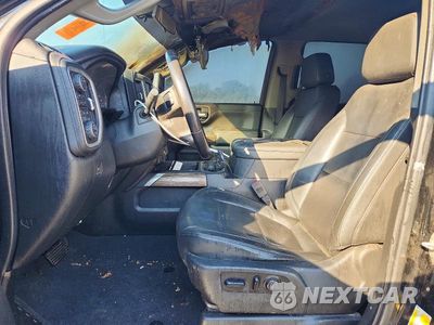 Zdjęcie 7 z 12 samochodu: 2020 CHEVROLET SILVERADO K1500 RST VIN:1GCUYEED8LZ190553 - miniatura