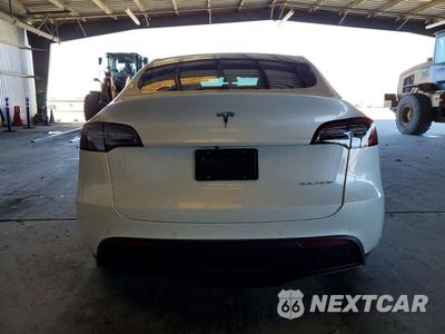Zdjęcie 6 z 13 samochodu: 2022 TESLA MODEL Y VIN:7SAYGDEE2NF560446 - miniatura