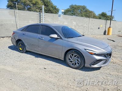 Czwarte zdjęcie samochodu z boku: 2024 HYUNDAI ELANTRA SEL VIN:KMHLM4DG0RU804302 - miniatura