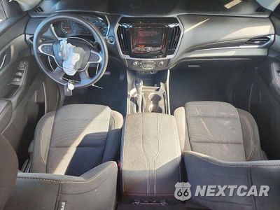 Zdjęcie 8 z 13 samochodu: 2020 CHEVROLET TRAVERSE LS VIN:1GNERFKW2LJ180698 - miniatura