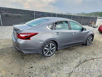Trzecie zdjęcie samochodu z tyłu: 2017 NISSAN ALTIMA 2.5 SR VIN:1N4AL3AP6HC123066 - miniatura