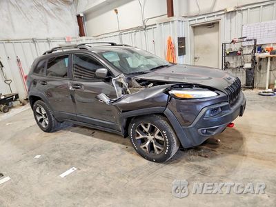 Czwarte zdjęcie samochodu z boku: 2016 JEEP CHEROKEE TRAILHAWK VIN:1C4PJMBS4GW318499 - miniatura