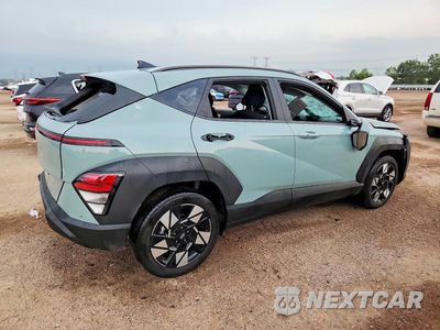 Trzecie zdjęcie samochodu z tyłu: 2025 HYUNDAI KONA SEL VIN:KM8HB3AB1SU234511 - miniatura