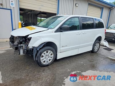 2018 DODGE GRAND CARAVAN SE 2C7WDGBG0JR303713 - główne zdjęcie licytacji z USA - miniatura