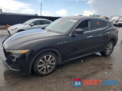 2017 MASERATI LEVANTE ZN661XUA7HX237671 - główne zdjęcie licytacji z USA - miniatura