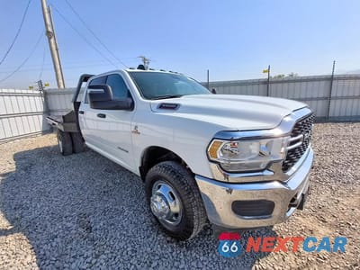 Czwarte zdjęcie samochodu z boku: 2024 RAM 3500 VIN:3C7WRTCLXRG203447 - miniatura