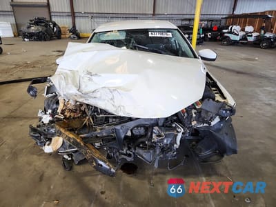 Piąte zdjęcie samochodu w środku: 2017 VOLKSWAGEN JETTA S VIN:3VW2B7AJ7HM364022 - miniatura