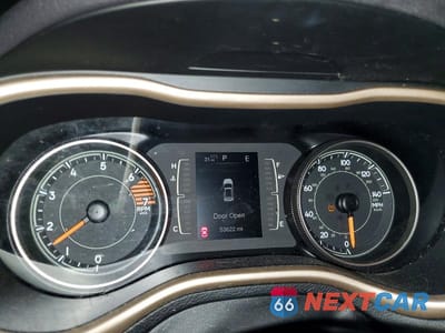 Zdjęcie 9 z 13 samochodu: 2018 JEEP CHEROKEE LATITUDE VIN:1C4PJLCB3JD538521 - miniatura