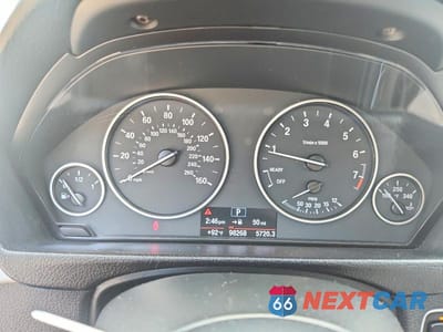 Zdjęcie 9 z 12 samochodu: 2016 BMW 320 XI VIN:WBA8A3C57GK690494 - miniatura