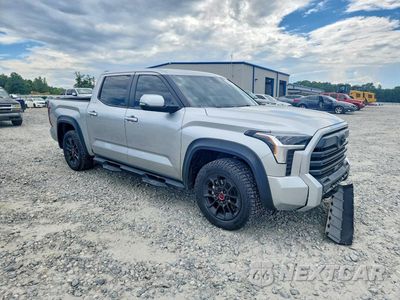 Czwarte zdjęcie samochodu z boku: 2024 TOYOTA TUNDRA SR5 VIN:5TFLA5DBXRX210452 - miniatura
