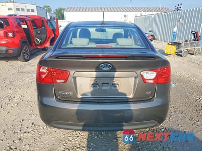 Zdjęcie 6 z 12 samochodu: 2010 KIA FORTE EX VIN:KNAFU4A29A5854203 - miniatura