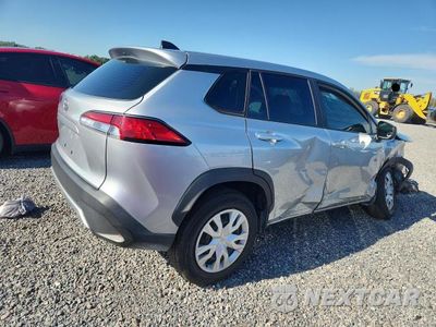 Trzecie zdjęcie samochodu z tyłu: 2022 TOYOTA COROLLA CROSS VIN:7MUAAAAG5NV006860 - miniatura