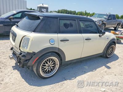 Trzecie zdjęcie samochodu z tyłu: 2020 MINI COOPER S VIN:WMWXU9C02L2L37763 - miniatura