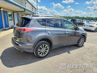 Trzecie zdjęcie samochodu z tyłu: 2018 TOYOTA RAV4 LIMITED VIN:JTMYFREV3JJ158032 - miniatura