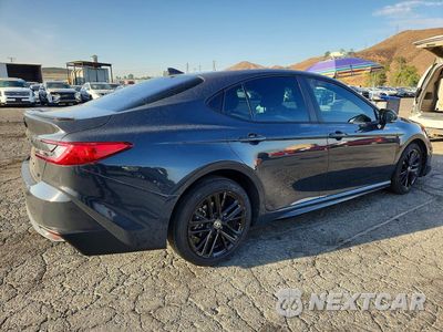 Trzecie zdjęcie samochodu z tyłu: 2025 TOYOTA CAMRY SE VIN:4T1DAACK9SU126981 - miniatura