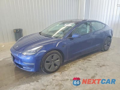 2022 TESLA MODEL 3 5YJ3E1EA3NF371538 - główne zdjęcie licytacji z USA - miniatura