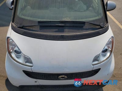 Zdjęcie 11 z 12 samochodu: 2015 SMART FORTWO PURE VIN:WMEEJ3BA4FK806822 - miniatura