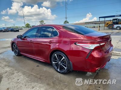Drugie zdjęcie samochodu z przodu: 2018 TOYOTA CAMRY XSE VIN:4T1B61HK4JU586873 - miniatura