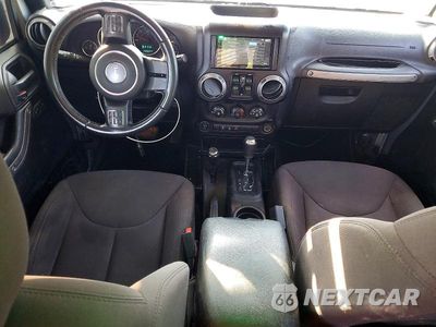 Zdjęcie 8 z 12 samochodu: 2015 JEEP WRANGLER UNLIMITED SPORT VIN:1C4BJWDG6FL652855 - miniatura