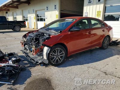 2024 KIA FORTE GT LINE 3KPF54AD2RE697261 - główne zdjęcie licytacji z USA - miniatura