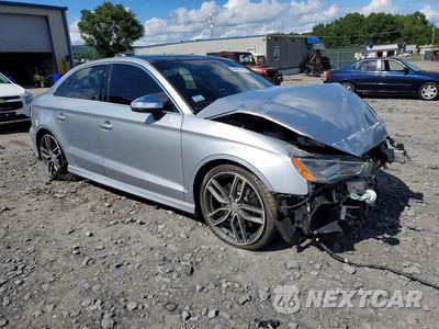 Czwarte zdjęcie samochodu z boku: 2015 AUDI S3 PRESTIGE VIN:WAUFFGFF1F1060303 - miniatura