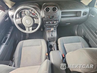 Zdjęcie 8 z 14 samochodu: 2014 JEEP PATRIOT LATITUDE VIN:1C4NJRFB5ED687704 - miniatura