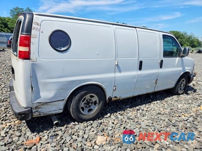 Trzecie zdjęcie samochodu z tyłu: 2005 CHEVROLET EXPRESS G1500 VIN:1GCFG15X051146188 - miniatura