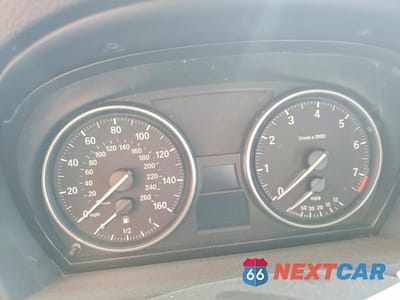 Zdjęcie 9 z 12 samochodu: 2009 BMW 328 I VIN:WBAPH77529NM30126 - miniatura