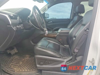 Zdjęcie 7 z 13 samochodu: 2016 CHEVROLET SUBURBAN K1500 LT VIN:1GNSKHKC4GR442589 - miniatura