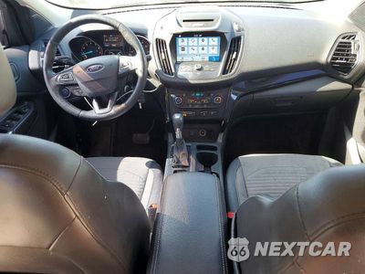 Zdjęcie 8 z 13 samochodu: 2017 FORD ESCAPE SE VIN:1FMCU0G96HUB59479 - miniatura