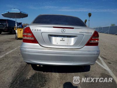 Zdjęcie 6 z 12 samochodu: 2003 MERCEDES-BENZ C 230K SPORT SEDAN VIN:WDBRF40J43A538042 - miniatura