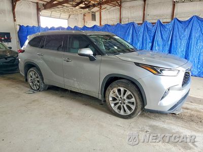 Czwarte zdjęcie samochodu z boku: 2021 TOYOTA HIGHLANDER LIMITED VIN:5TDDZRBH1MS123971 - miniatura