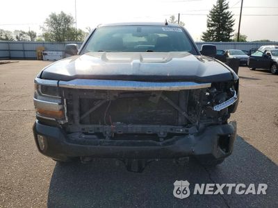 Piąte zdjęcie samochodu w środku: 2018 CHEVROLET SILVERADO K1500 LT VIN:2GCVKREC3J1108433 - miniatura