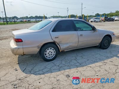 Trzecie zdjęcie samochodu z tyłu: 1999 TOYOTA CAMRY LE VIN:4T1BG22K9XU484313 - miniatura