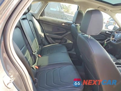 Zdjęcie 10 z 12 samochodu: 2021 VOLKSWAGEN JETTA SEL PREMIUM VIN:3VWG57BU3MM037584 - miniatura