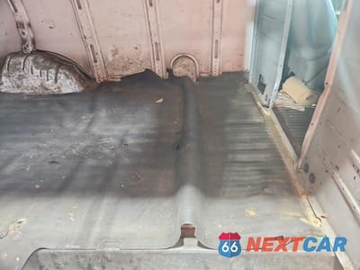 Zdjęcie 11 z 13 samochodu: 2011 CHEVROLET EXPRESS 3500 CARGO DELIVERY VAN VIN:1GCZGTCA5B1187225 - miniatura