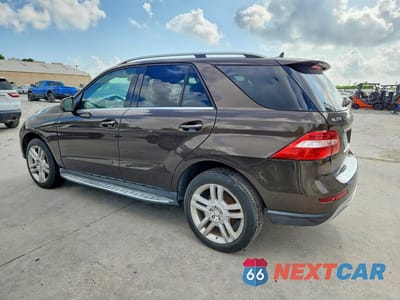 Drugie zdjęcie samochodu z przodu: 2015 MERCEDES-BENZ ML 250 BLUETEC VIN:4JGDA0EB7FA535303 - miniatura