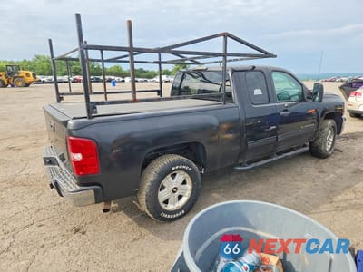 Trzecie zdjęcie samochodu z tyłu: 2012 CHEVROLET SILVERADO K1500 LT VIN:1GCRKSE75CZ103921 - miniatura