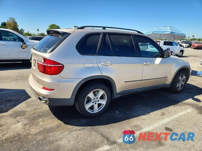 Trzecie zdjęcie samochodu z tyłu: 2013 BMW X5 XDRIVE35I VIN:5UXZV4C59D0G50721 - miniatura