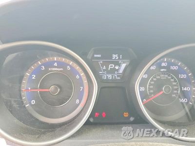 Zdjęcie 9 z 12 samochodu: 2014 HYUNDAI ELANTRA SE VIN:KMHDH4AE3EU216058 - miniatura