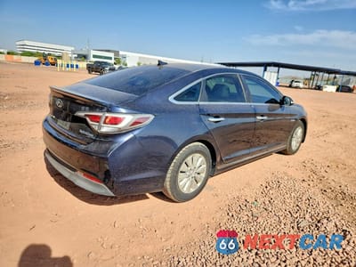 Trzecie zdjęcie samochodu z tyłu: 2017 HYUNDAI SONATA HYBRID SE VIN:KMHE24L36HA067779 - miniatura