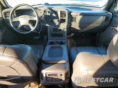 Zdjęcie 8 z 12 samochodu: 2005 CHEVROLET SILVERADO K1500 VIN:2GCEK13T951184166 - miniatura