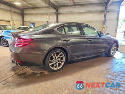 Trzecie zdjęcie samochodu z tyłu: 2022 GENESIS G70 2.0T VIN:KMTG34TA6NU100204 - miniatura