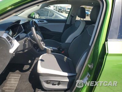 Zdjęcie 7 z 13 samochodu: 2025 VOLKSWAGEN TAOS SE VIN:3VVEC7B2XSM038437 - miniatura