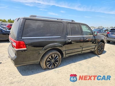 Trzecie zdjęcie samochodu z tyłu: 2016 LINCOLN NAVIGATOR L SELECT VIN:5LMJJ3JT8GEL05490 - miniatura