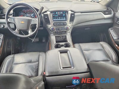 Zdjęcie 8 z 13 samochodu: 2019 CHEVROLET SUBURBAN K1500 LT VIN:1GNSKHKC7KR365516 - miniatura