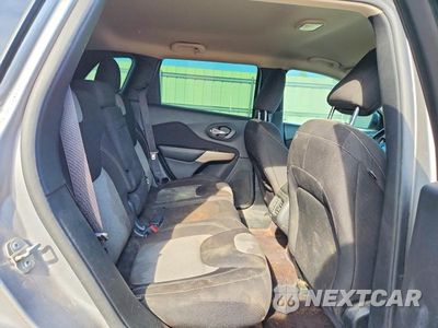 Zdjęcie 11 z 13 samochodu: 2018 JEEP CHEROKEE LATITUDE VIN:1C4PJMCXXJD543622 - miniatura