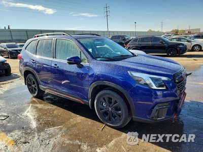 Czwarte zdjęcie samochodu z boku: 2023 SUBARU FORESTER SPORT VIN:JF2SKAGC3PH474045 - miniatura
