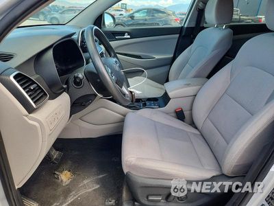 Zdjęcie 7 z 12 samochodu: 2019 HYUNDAI TUCSON VALUE VIN:KM8J3CA44KU874034 - miniatura